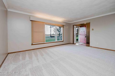 Tiny photo for 6434 County Road 18, Findlay, OH 45840 (MLS # 10001103)