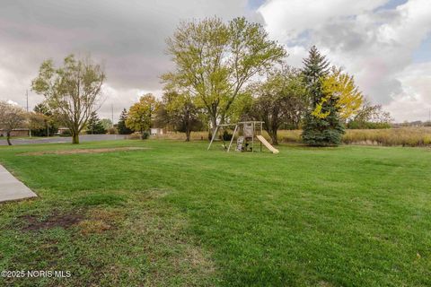 Tiny photo for 6434 County Road 18, Findlay, OH 45840 (MLS # 10001103)