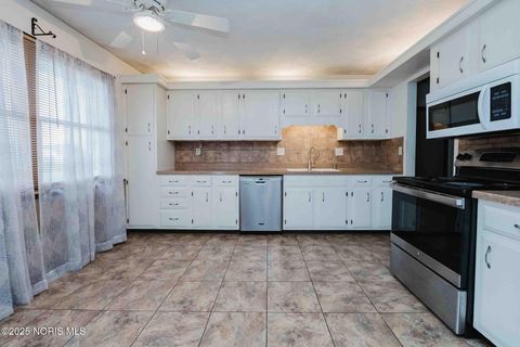 Tiny photo for 6434 County Road 18, Findlay, OH 45840 (MLS # 10001103)