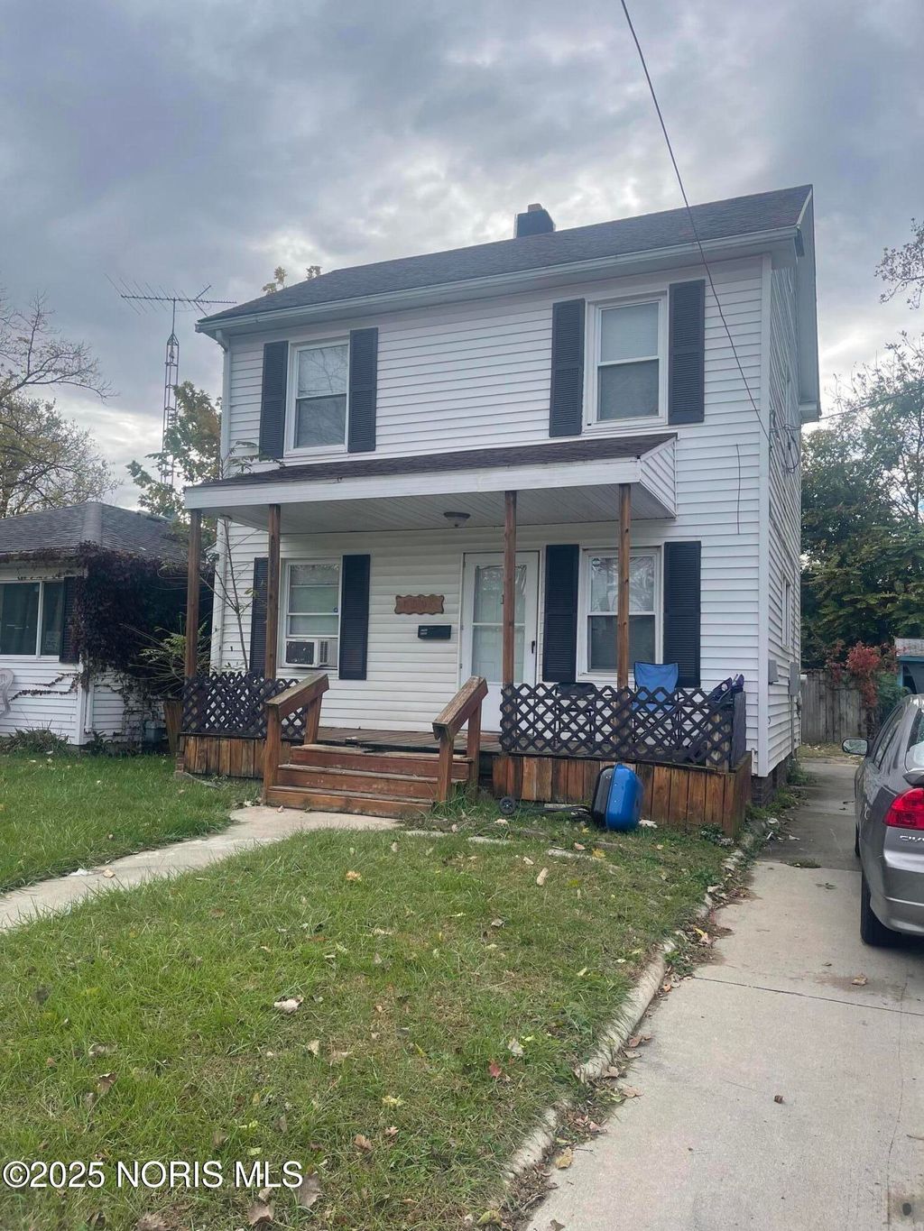 Photo for 3505 Watson Avenue, Toledo, OH 43612 (MLS # 10000567)