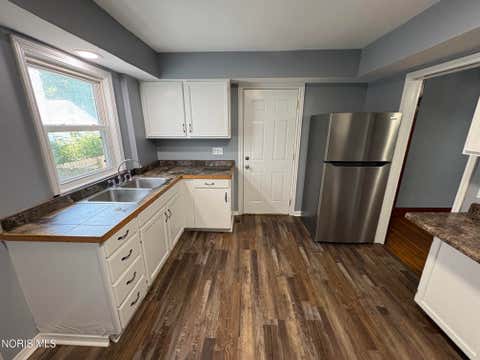 Tiny photo for 2460 Caledonia Street, Toledo, OH 43605 (MLS # 10011430)