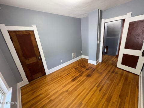 Tiny photo for 2460 Caledonia Street, Toledo, OH 43605 (MLS # 10011430)