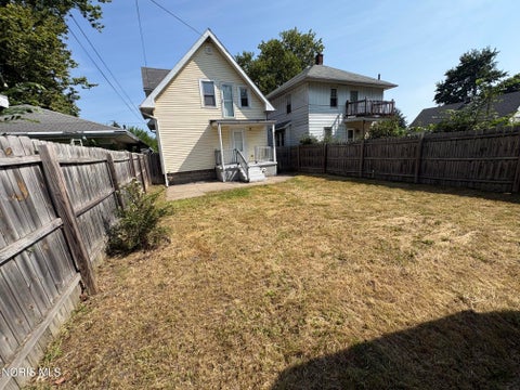 Tiny photo for 2460 Caledonia Street, Toledo, OH 43605 (MLS # 10011430)