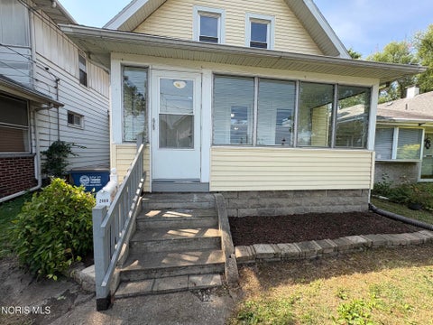 Tiny photo for 2460 Caledonia Street, Toledo, OH 43605 (MLS # 10011430)