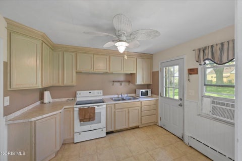 Tiny photo for 4130 Dorchester Drive, Toledo, OH 43607 (MLS # 10012701)