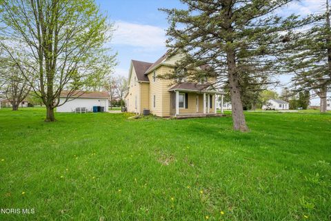 Photo of 24719 Stony Ridge Road, Perrysburg, OH 43551 (MLS # 10006845)