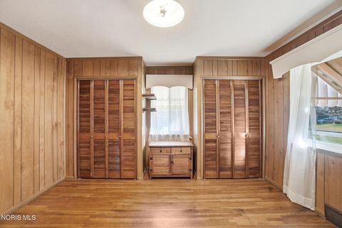 Tiny photo for 333 W 7th St, Perrysburg, OH 43551 (MLS # 10005219)