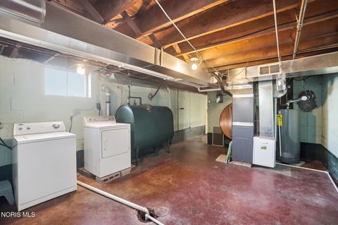 Tiny photo for 333 W 7th St, Perrysburg, OH 43551 (MLS # 10005219)