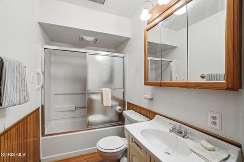 Tiny photo for 333 W 7th St, Perrysburg, OH 43551 (MLS # 10005219)