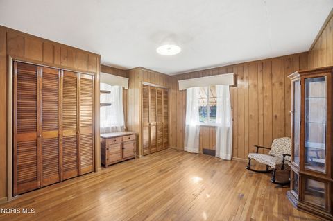 Tiny photo for 333 W 7th St, Perrysburg, OH 43551 (MLS # 10005219)