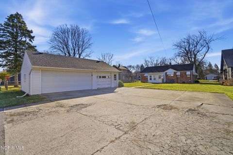 Tiny photo for 333 W 7th St, Perrysburg, OH 43551 (MLS # 10005219)