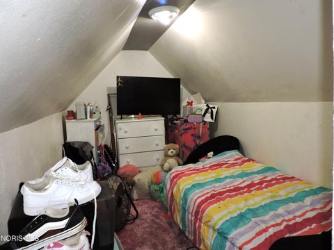 Tiny photo for 2001 Bakewell Street, Toledo, OH 43605 (MLS # 10012699)