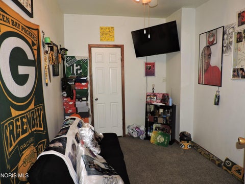 Tiny photo for 2001 Bakewell Street, Toledo, OH 43605 (MLS # 10012699)