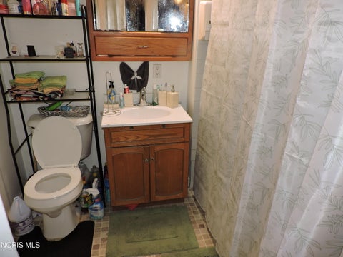 Tiny photo for 2001 Bakewell Street, Toledo, OH 43605 (MLS # 10012699)