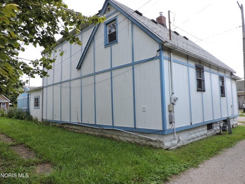 Tiny photo for 2001 Bakewell Street, Toledo, OH 43605 (MLS # 10012699)
