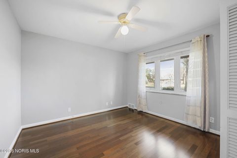 Tiny photo for 2833 Manchester Boulevard, Toledo, OH 43606 (MLS # 10002996)