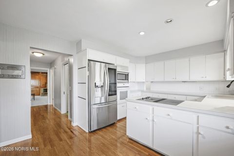 Tiny photo for 2833 Manchester Boulevard, Toledo, OH 43606 (MLS # 10002996)