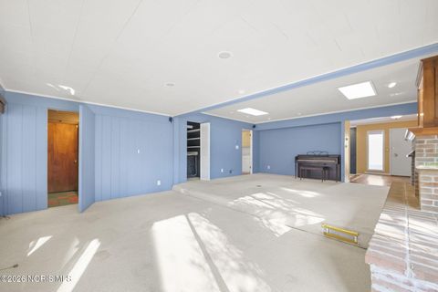 Tiny photo for 2833 Manchester Boulevard, Toledo, OH 43606 (MLS # 10002996)