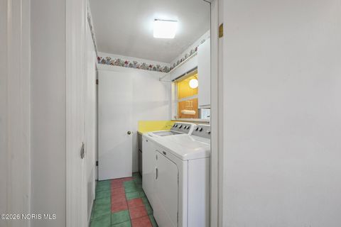 Tiny photo for 2833 Manchester Boulevard, Toledo, OH 43606 (MLS # 10002996)