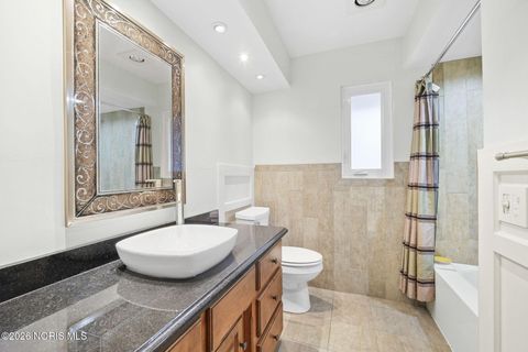 Tiny photo for 2833 Manchester Boulevard, Toledo, OH 43606 (MLS # 10002996)