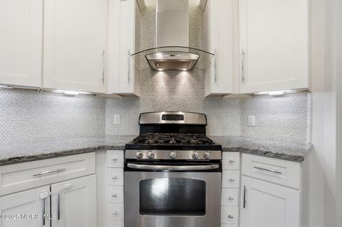 Tiny photo for 1802 Deer Trail Drive, Toledo, OH 43615 (MLS # 10000843)