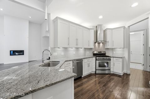 Tiny photo for 1802 Deer Trail Drive, Toledo, OH 43615 (MLS # 10000843)