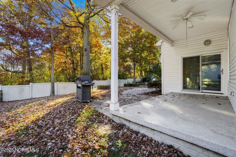 Tiny photo for 1802 Deer Trail Drive, Toledo, OH 43615 (MLS # 10000843)