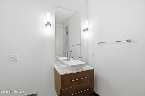 Tiny photo for 1802 Deer Trail Drive, Toledo, OH 43615 (MLS # 10000843)