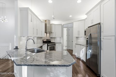 Tiny photo for 1802 Deer Trail Drive, Toledo, OH 43615 (MLS # 10000843)