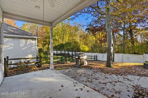 Tiny photo for 1802 Deer Trail Drive, Toledo, OH 43615 (MLS # 10000843)