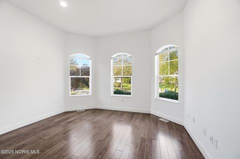 Tiny photo for 1802 Deer Trail Drive, Toledo, OH 43615 (MLS # 10000843)