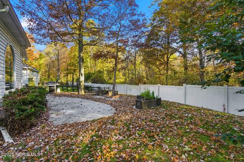 Tiny photo for 1802 Deer Trail Drive, Toledo, OH 43615 (MLS # 10000843)