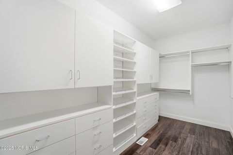 Tiny photo for 1802 Deer Trail Drive, Toledo, OH 43615 (MLS # 10000843)