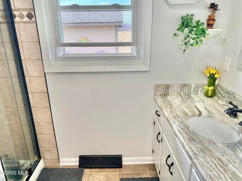 Tiny photo for 701 W Brentwood Drive, Gibsonburg, OH 43431 (MLS # 10005770)