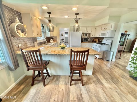 Tiny photo for 701 W Brentwood Drive, Gibsonburg, OH 43431 (MLS # 10005770)