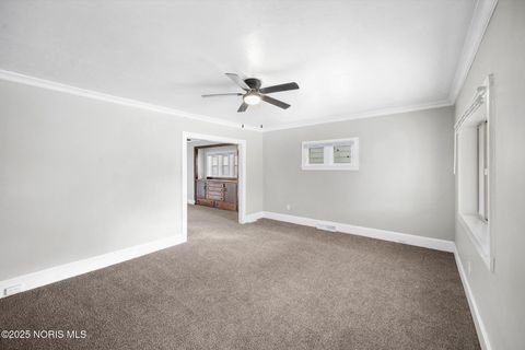 Tiny photo for 1207 E Broadway Street, Toledo, OH 43605 (MLS # 10000303)