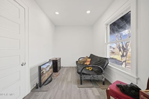 Tiny photo for 629 Virginia Street, Toledo, OH 43620 (MLS # 10004525)