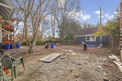 Tiny photo for 629 Virginia Street, Toledo, OH 43620 (MLS # 10004525)