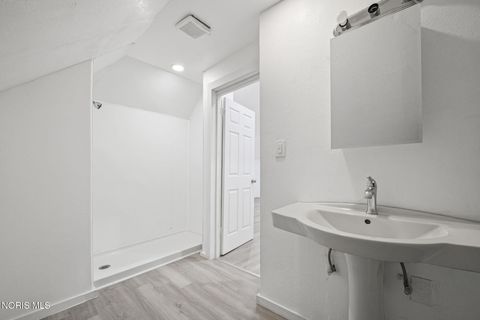 Tiny photo for 629 Virginia Street, Toledo, OH 43620 (MLS # 10004525)