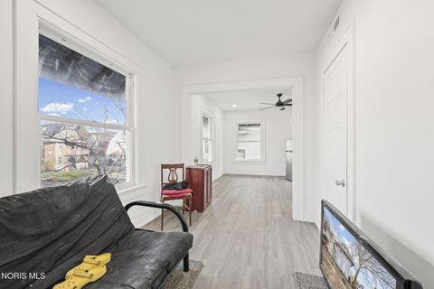 Tiny photo for 629 Virginia Street, Toledo, OH 43620 (MLS # 10004525)