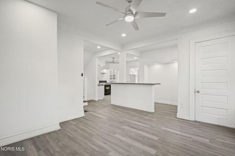 Tiny photo for 629 Virginia Street, Toledo, OH 43620 (MLS # 10004525)