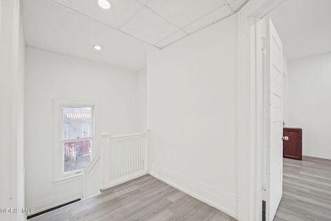 Tiny photo for 629 Virginia Street, Toledo, OH 43620 (MLS # 10004525)