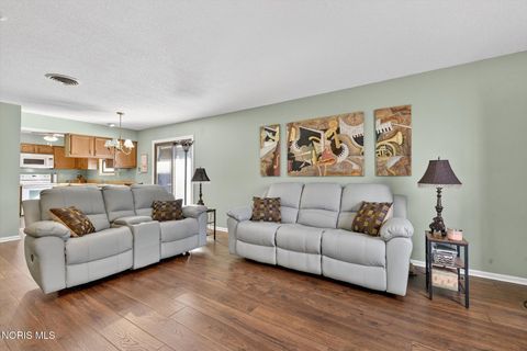 Tiny photo for 1801 Manor Hill Road # 7, Findlay, OH 45840 (MLS # 10004539)