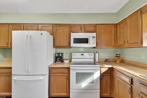 Tiny photo for 1801 Manor Hill Road # 7, Findlay, OH 45840 (MLS # 10004539)