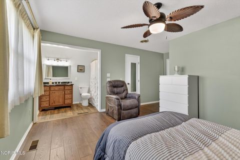 Tiny photo for 1801 Manor Hill Road # 7, Findlay, OH 45840 (MLS # 10004539)