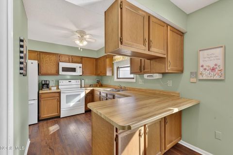 Tiny photo for 1801 Manor Hill Road # 7, Findlay, OH 45840 (MLS # 10004539)