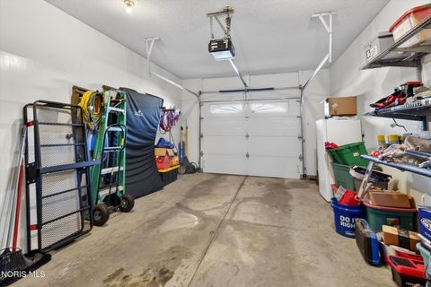 Tiny photo for 1801 Manor Hill Road # 7, Findlay, OH 45840 (MLS # 10004539)