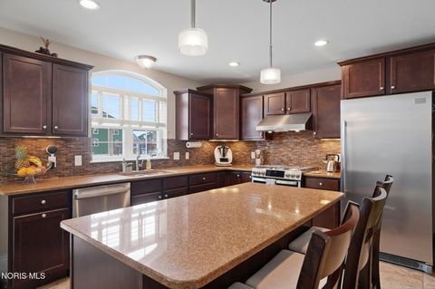 Tiny photo for 3307 Sterlingwood Lane, Perrysburg, OH 43551 (MLS # 10005926)