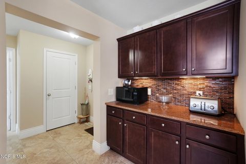 Tiny photo for 3307 Sterlingwood Lane, Perrysburg, OH 43551 (MLS # 10005926)