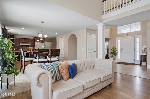 Tiny photo for 3307 Sterlingwood Lane, Perrysburg, OH 43551 (MLS # 10005926)